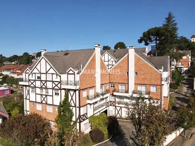 Lindo Apto Duplex à Venda na Região de Capivari - Campos do Jordão/SP