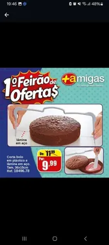 Corta bolo em plástico e lâmina de aço
