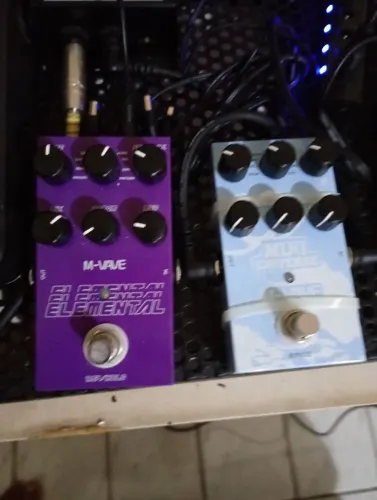 Pedais pra guitarra 