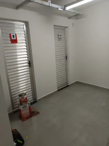 //Salas comercias na Praça 14
