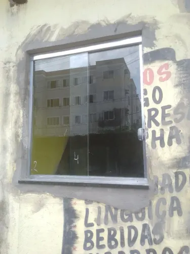 Janela de Vidro blindex na promoção incolor 100x100 apenas 550 no dinheiro 