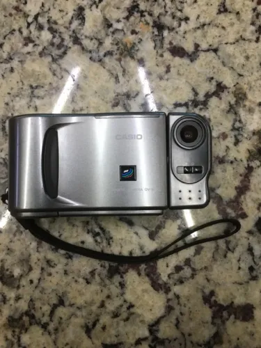 Câmera Led Digital Casio QV- 10