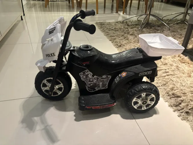 Moto Infantil de Brinquedo - Modelo Polícia