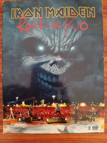 DVD duplo Iron Maiden Rock In Rio, Bandeira Brave New World, DVD Live After Death + Brinde