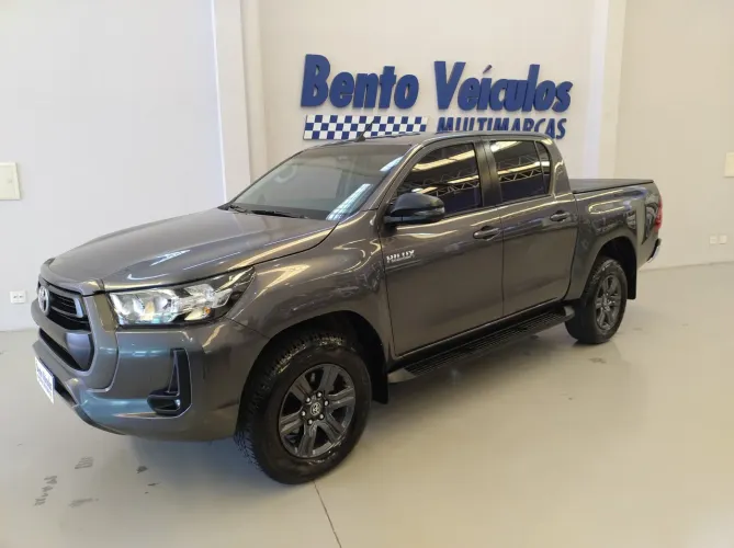 Toyota Hilux CD SR 4X4 2.8 TDI Diesel Aut. 2024