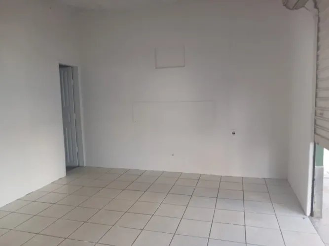 Aluga-se Ponto Comercial 