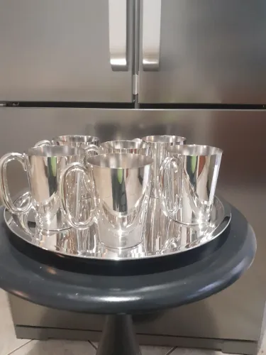 Conjunto de bandeja e canecas prata 90 wolff