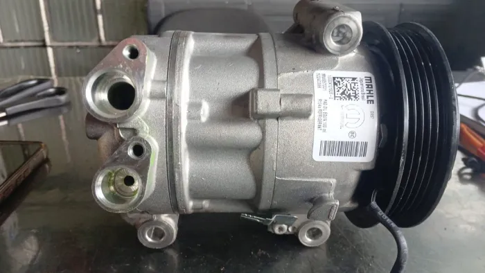 Compressor Ar Condicionado Fiat Mobi Nova Strada Novo Uno 1.0 1.4 4cc Original 