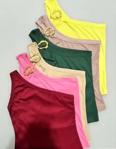 Blusas manga longa e mula manca 
