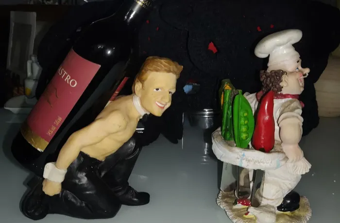 Porta espátula patê + Porta vinho cerâmica