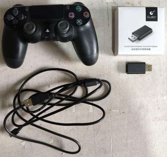 Controle Dualshock 4 com adaptador Gulikit