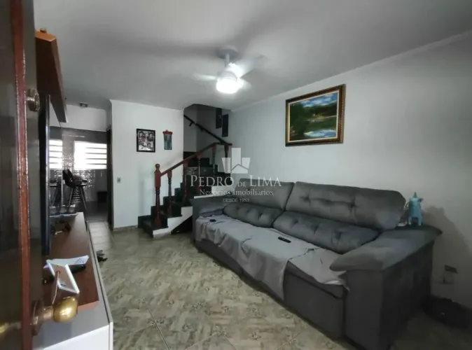 Sobrado de condomínio fechado na região da Penha