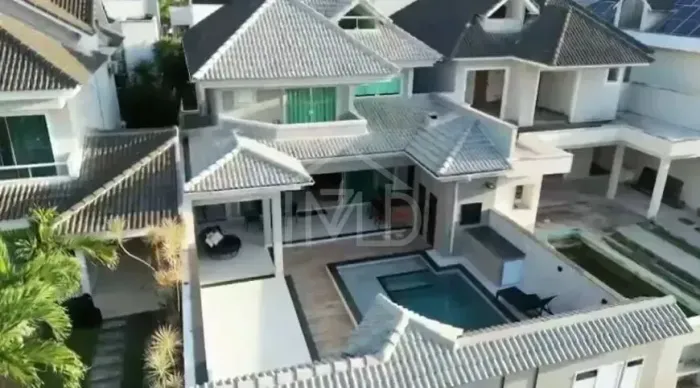 Casa no Recreio Dos Bandeirantes, 4 suítes, 345m, piscina, sótão, Oportunidade