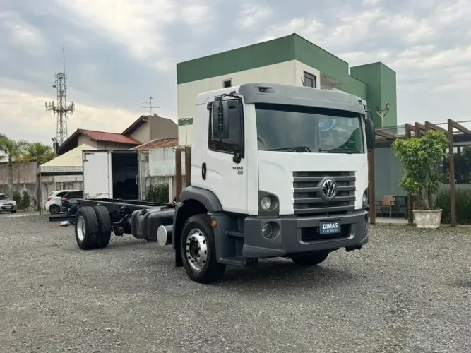VW 14.190 2021 no Chassi de 7.50m!!