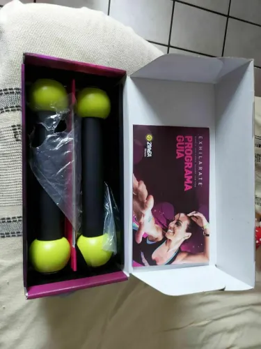 Halteres Zumba Fitness com 7 Dvd's