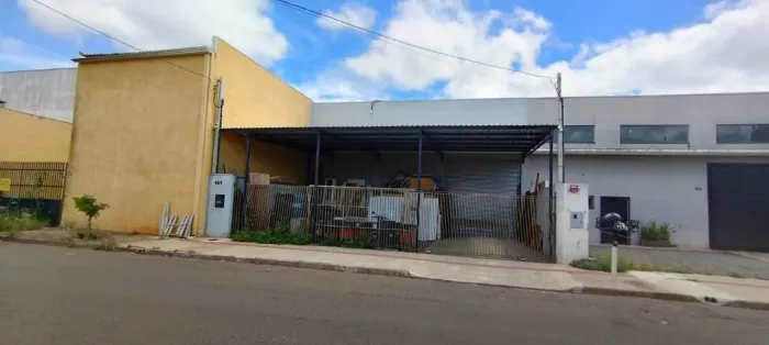 Barracão Jardim Rebouças ,Rua Pioneiro Salvador Kessa,n°161, R$ 1.600.000,00