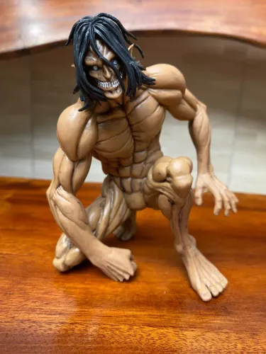 Action Figure Attack On Titan - Eren Titan