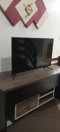 Mesa em L 150x60 + mesa auxiliar com 3 gaveteiros Veneza