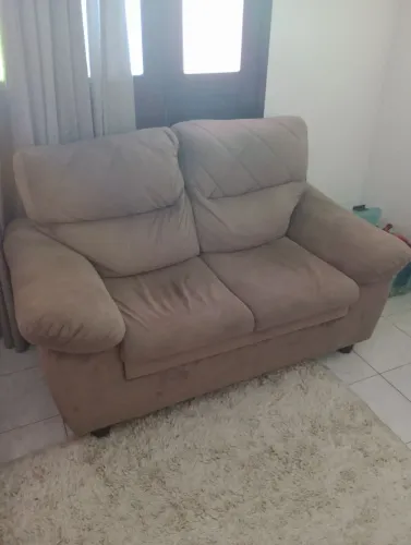 Sofa de dois lugares