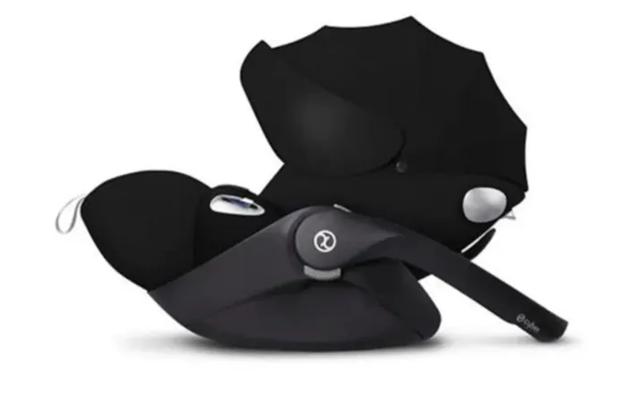 Bebê conforto Cyber Cloud Q - único que deita completamente