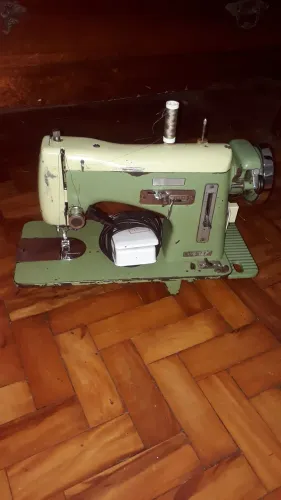 Máquina de costura elgin zig zag