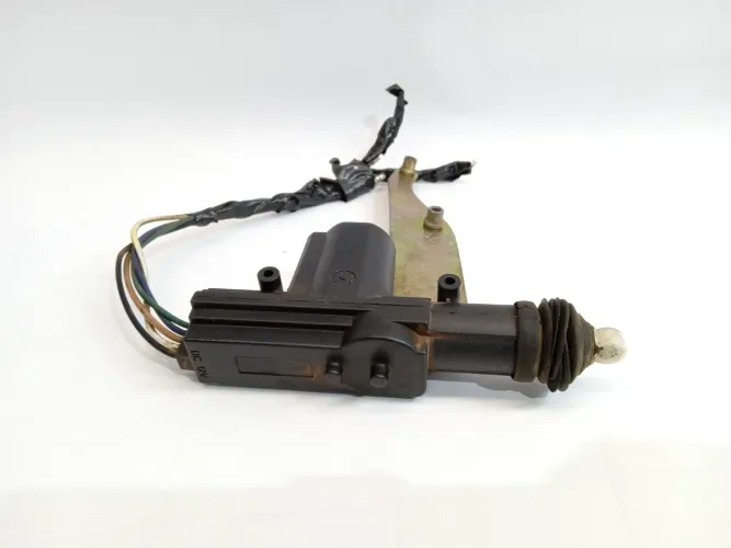 Atuador Destrava Dianteiro Esquerdo Vw Parati Surf G4 1.6 Ap