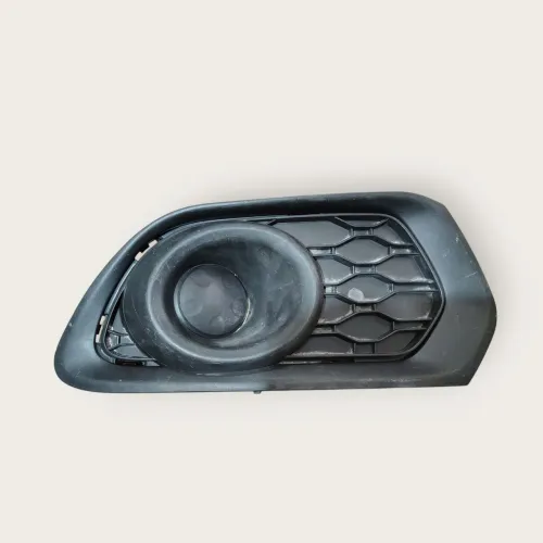 Moldura farol de milha Sandero 2015 Direito