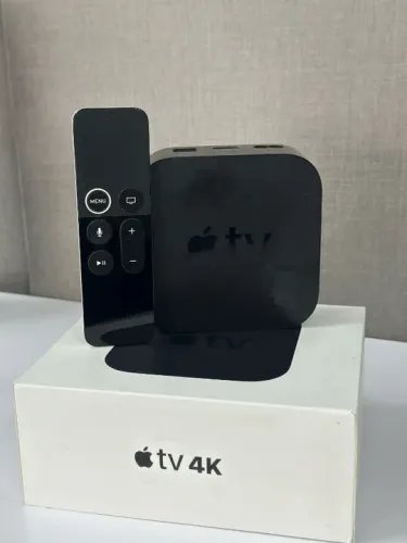 Apple TV 4K HDR  32GB   Modelo - MQD22CL/A  750,00