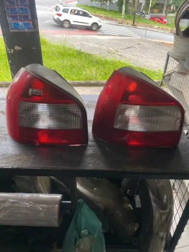 Lanterna traseira esquerda Audi A3