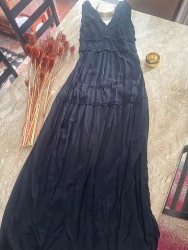 Vestido longo decote profundo Zinzane 