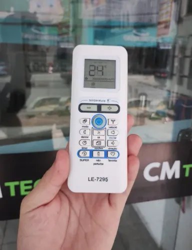 Controle para Ar-condicionado Springer midea (retirada no Manoa)