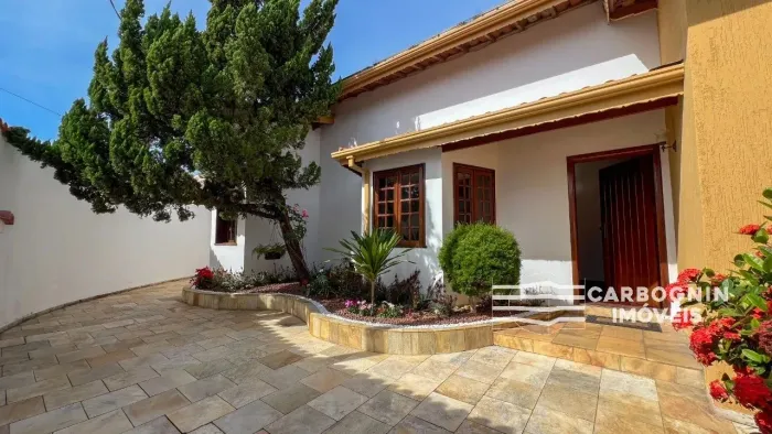 Casa a Venda no Jardim Amália em Caçapava
