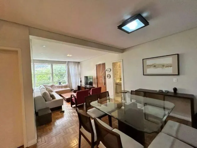 Apartamento com 4 quartos (1 suíte e 2 semi-suítes) no bairro Lourdes