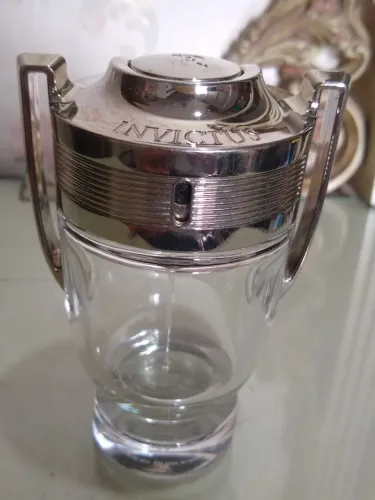 Perfume masculino  Invictus por paco rabanne