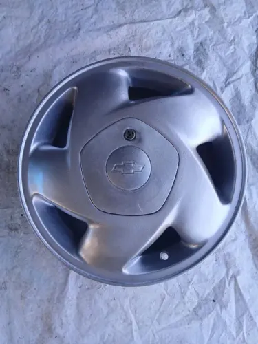 Roda de liga leve 14 avulsa Chevrolet Kadett- Prata