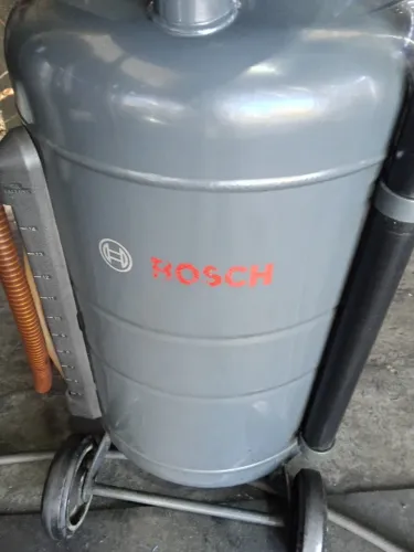 Vendo máquina de troca de óleo por sucção bosch. * chama no zap