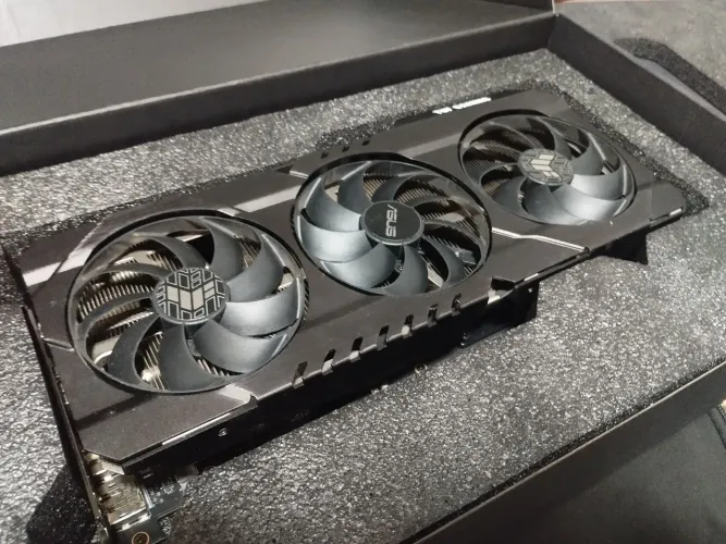 Placa de Vídeo 3060 12gb 3 fans