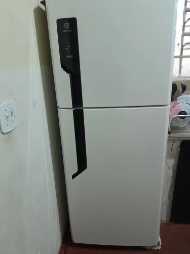 Geladeira Electrolux 431 L