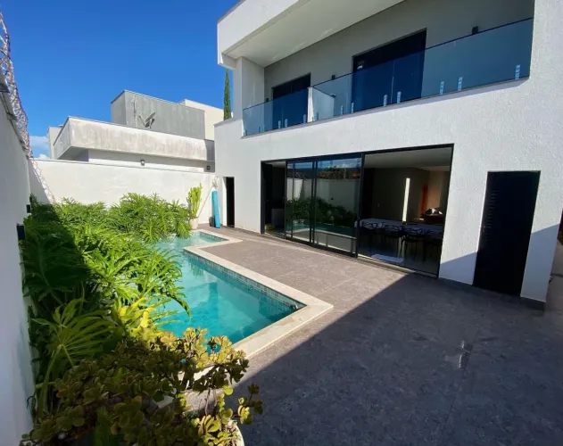 Casa à venda no Condomínio Reserva dos Ipês em Uberlândia/MG