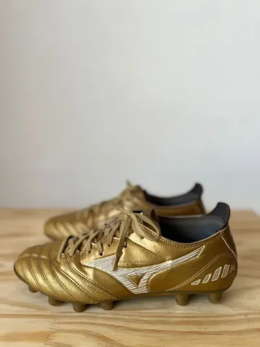 Mizuno Morelia Campo n 38 dourada - ótimo estado
