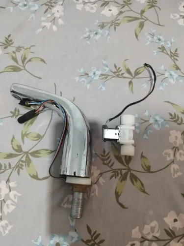 Torneira automática DOCOL