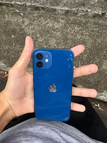 iPhone 12