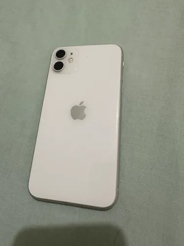 iPhone 11 - 128gb - Branco 