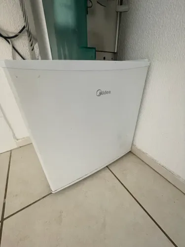 Frigobar geladeira Midea 45L