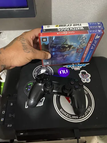Ps4 +1 controle +5 jogos