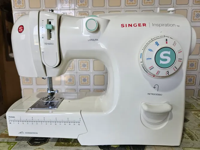Máquina de Costura - Singer Inspiration (modelo 4218C)