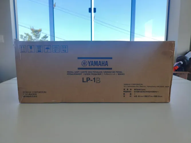 Pedal Triplo Yamaha LP-1B Novo na Caixa