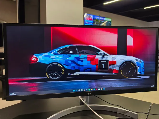 Monitor LG UltraWide 29 