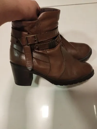 Bota Cano Curto Couro Marrom Sonho dos Pés