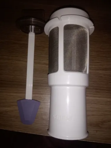 Estou doando acessório do liquidificado valita extrator de fruta ( não entrego )